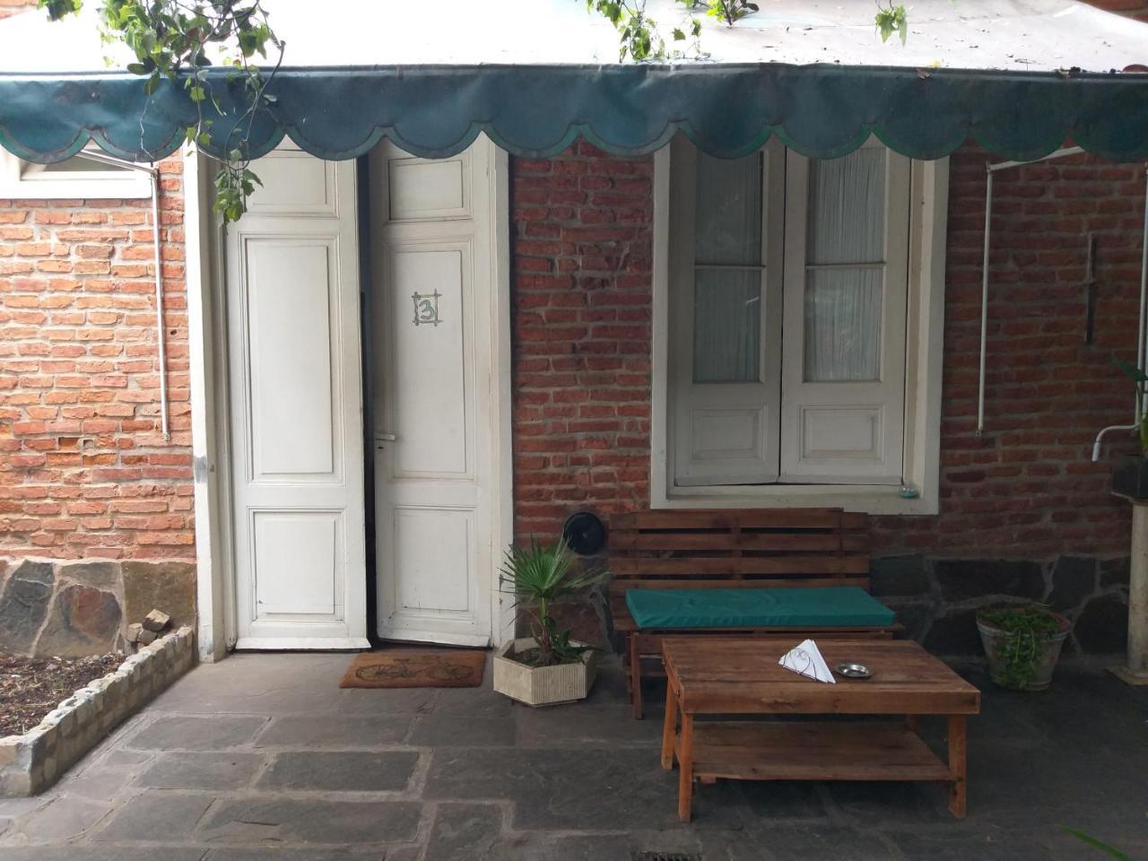El Chabot Hostal *